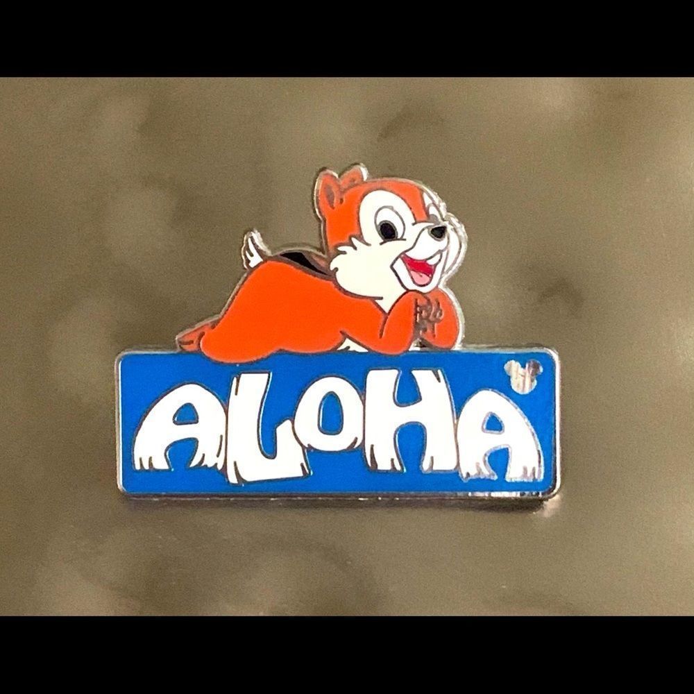 Disney Chip & Dale Blue ALOHA pin - Hidden Mickey
